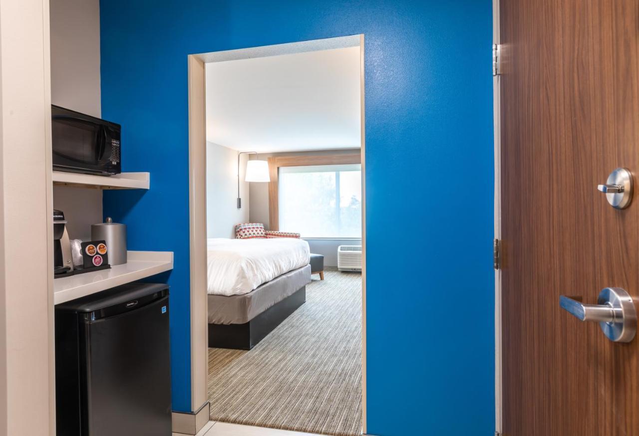 Holiday Inn Express & Suites Greenville S - Piedmont By Ihg Ngoại thất bức ảnh