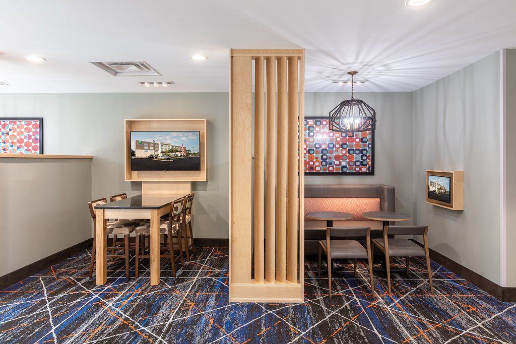 Holiday Inn Express & Suites Greenville S - Piedmont By Ihg Ngoại thất bức ảnh