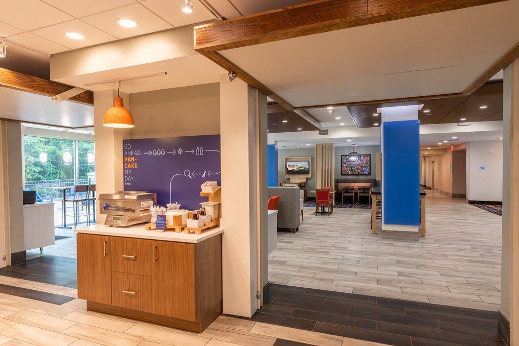 Holiday Inn Express & Suites Greenville S - Piedmont By Ihg Ngoại thất bức ảnh