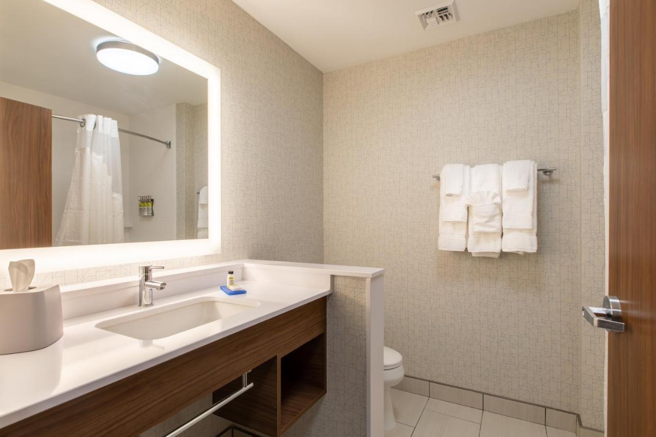 Holiday Inn Express & Suites Greenville S - Piedmont By Ihg Ngoại thất bức ảnh
