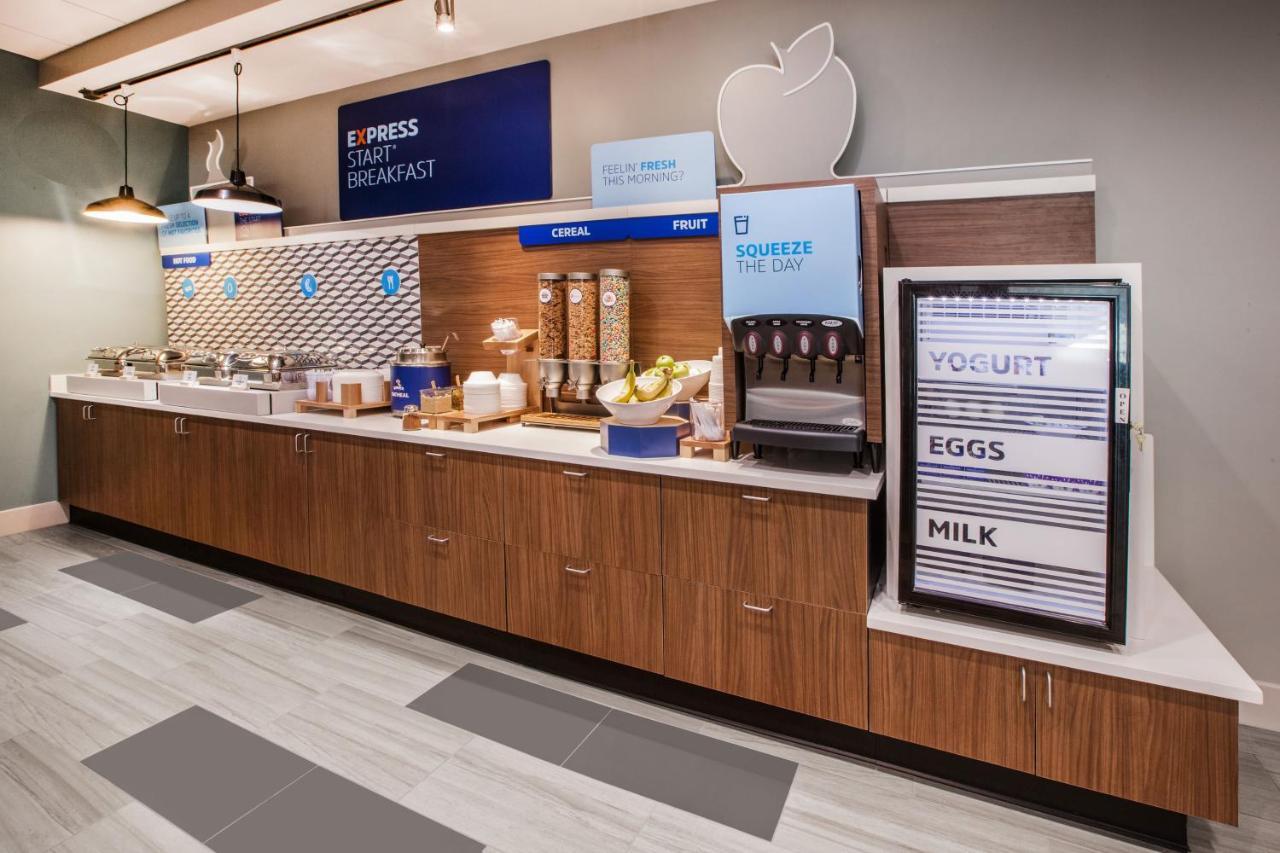 Holiday Inn Express & Suites Greenville S - Piedmont By Ihg Ngoại thất bức ảnh